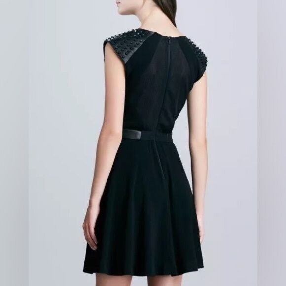 Alice + Olivia Kerry Stud Leather Shoulder Black Dress Size M - Picture 6 of 13